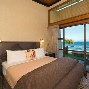 Two-Bedroom Apartment Lake Front